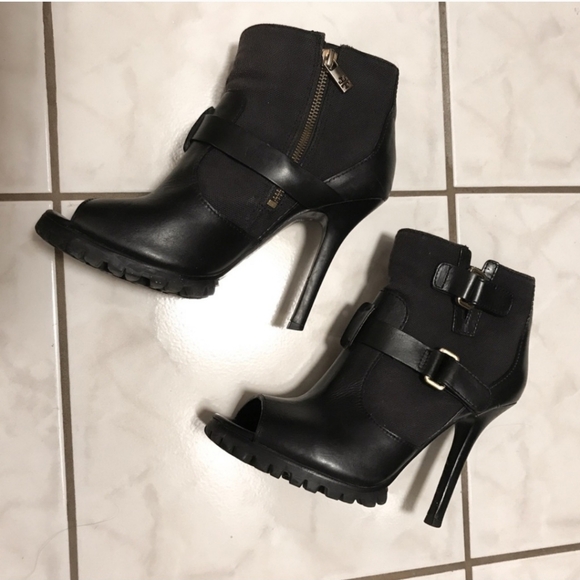 Tory Burch leather and canvas open toe high heel booty size 8 - Picture 2 of 10